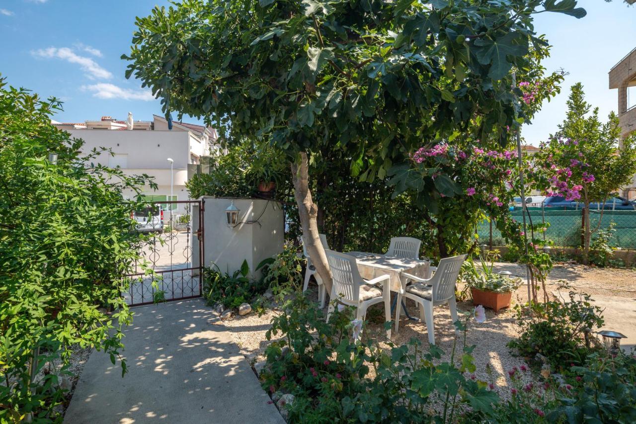 Apartments Near Beach Babic Split Exterior foto